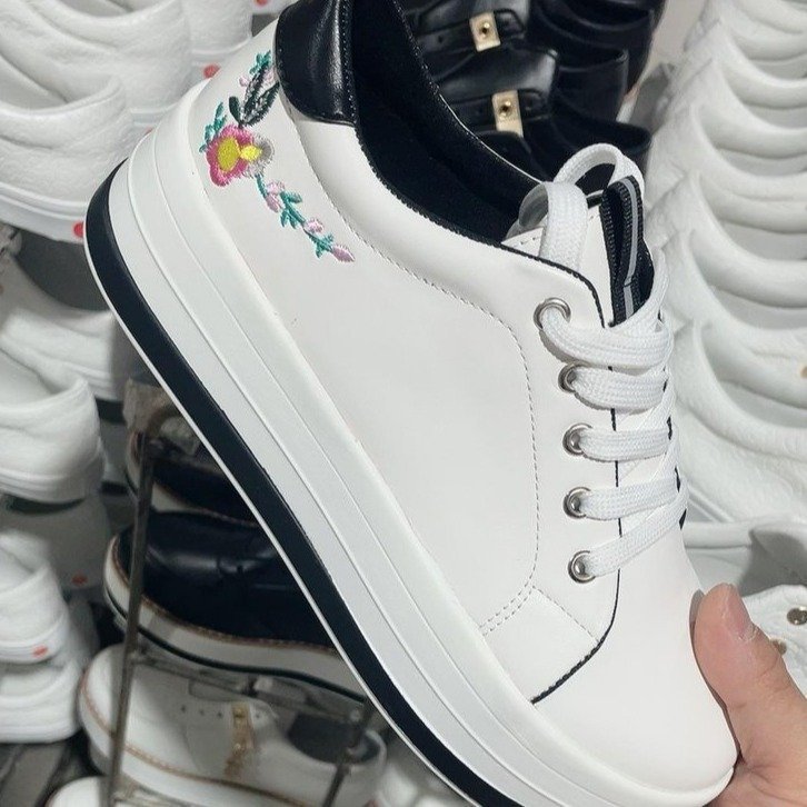 Blumen-Stickerei-Sneakers für Damen-Plateauschuhe