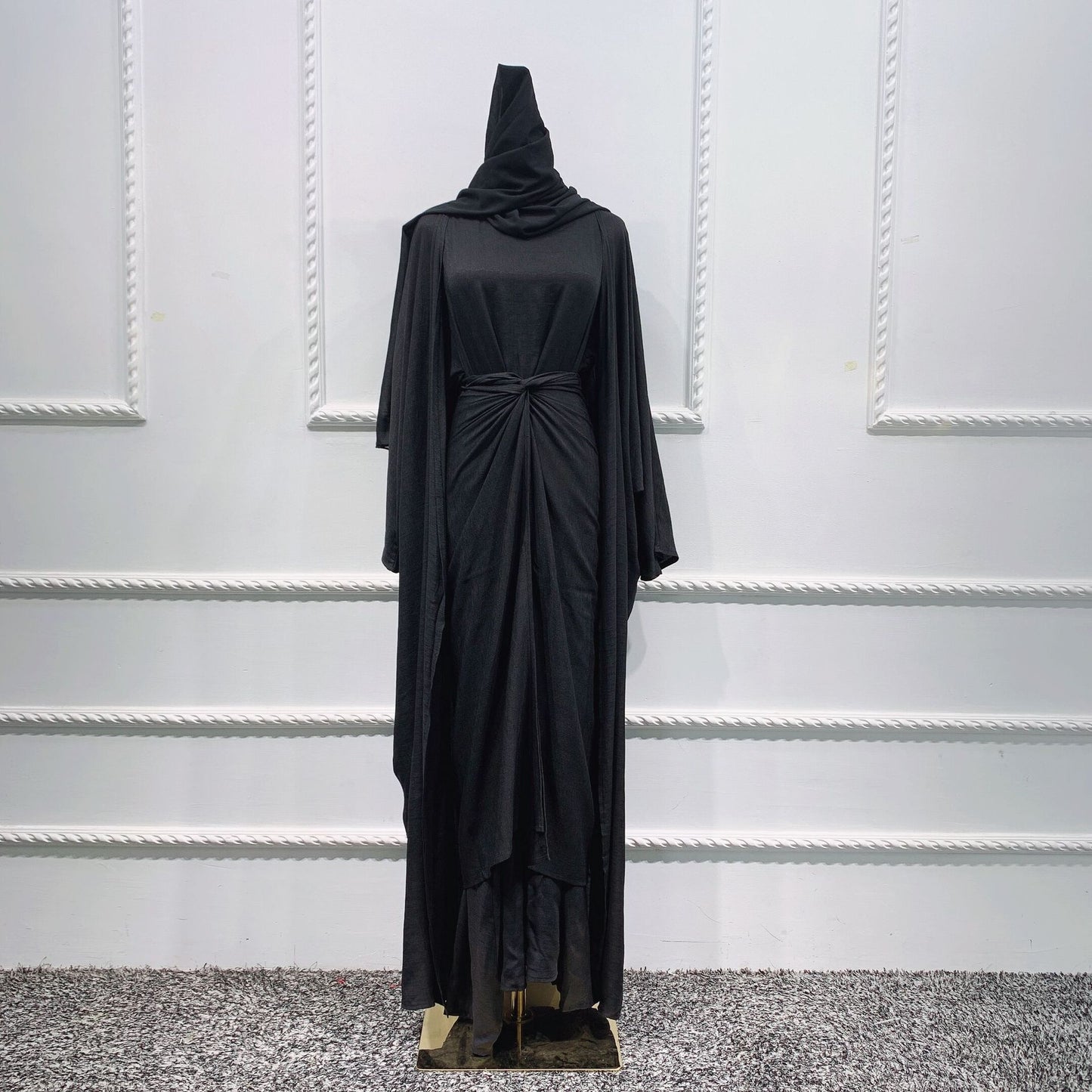 Ensemble Muslimischer Kaftan Abaya mit Schürze und Kopftuch